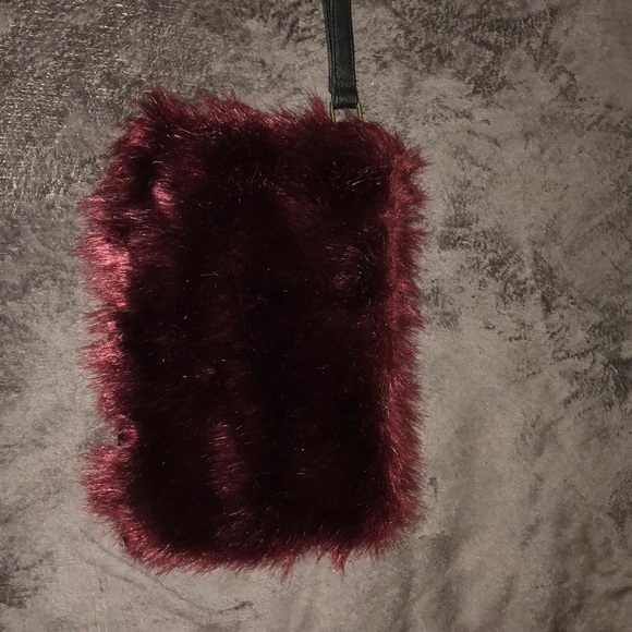 Burgundy smooth fuzzy purse - Picture 2 of 5